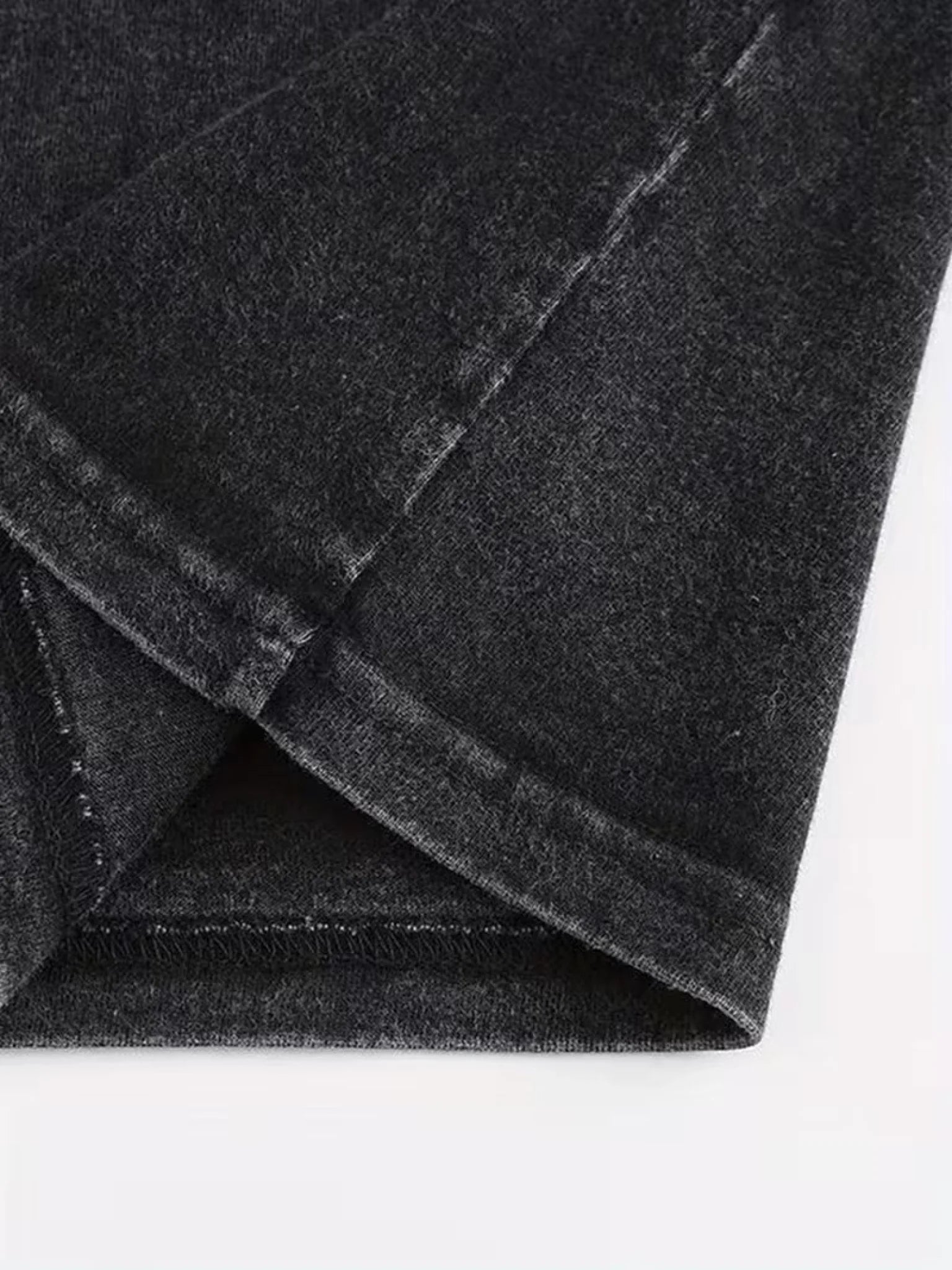 69048226e7104fd78d681fd7eb71cc19-goods